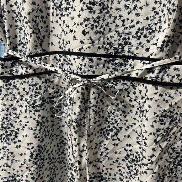 Motherhood Maternity Blouse - Picture 5 of 6